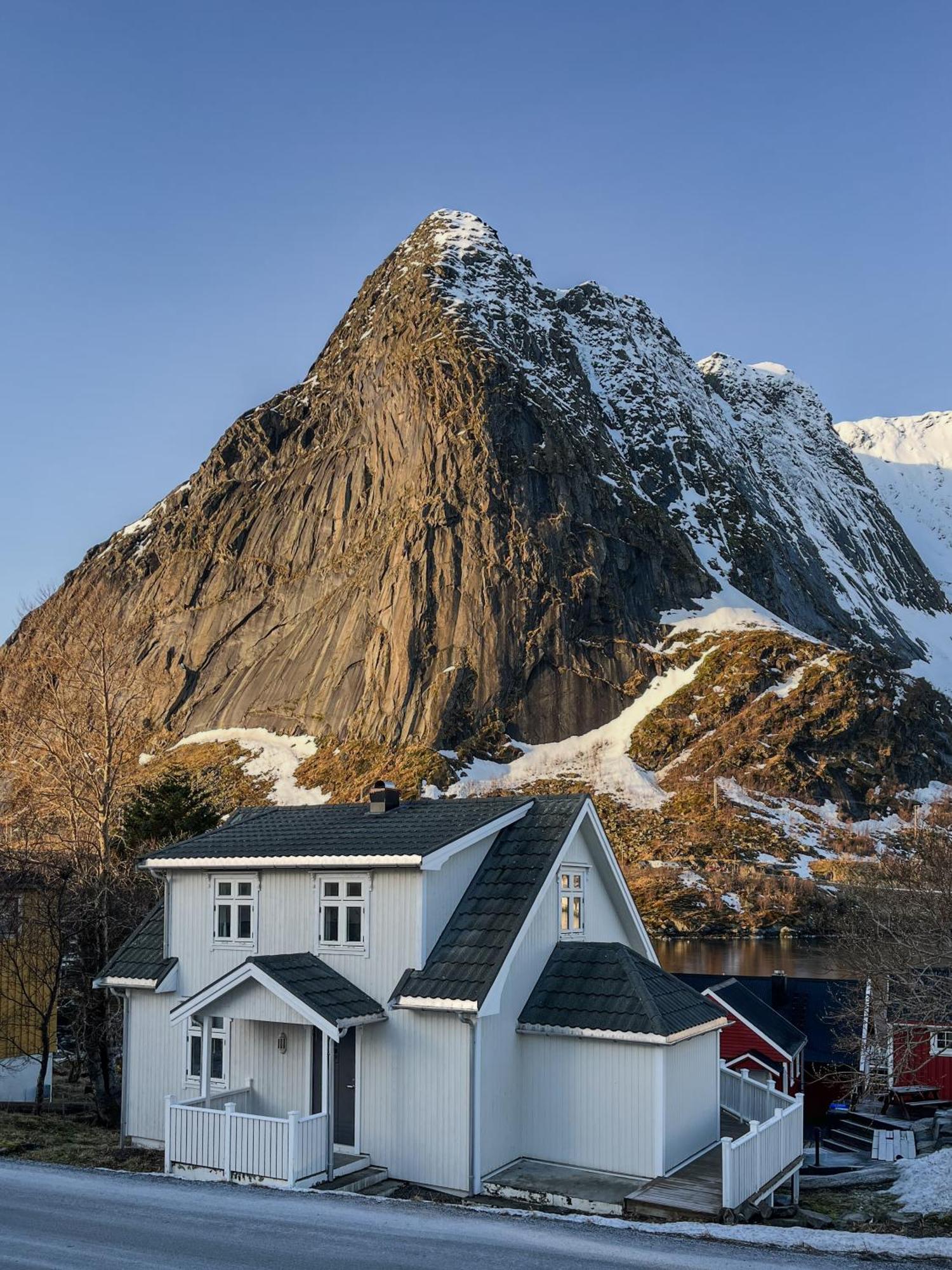 Husly Reine - Your Home With Reinebringen View Exteriör bild