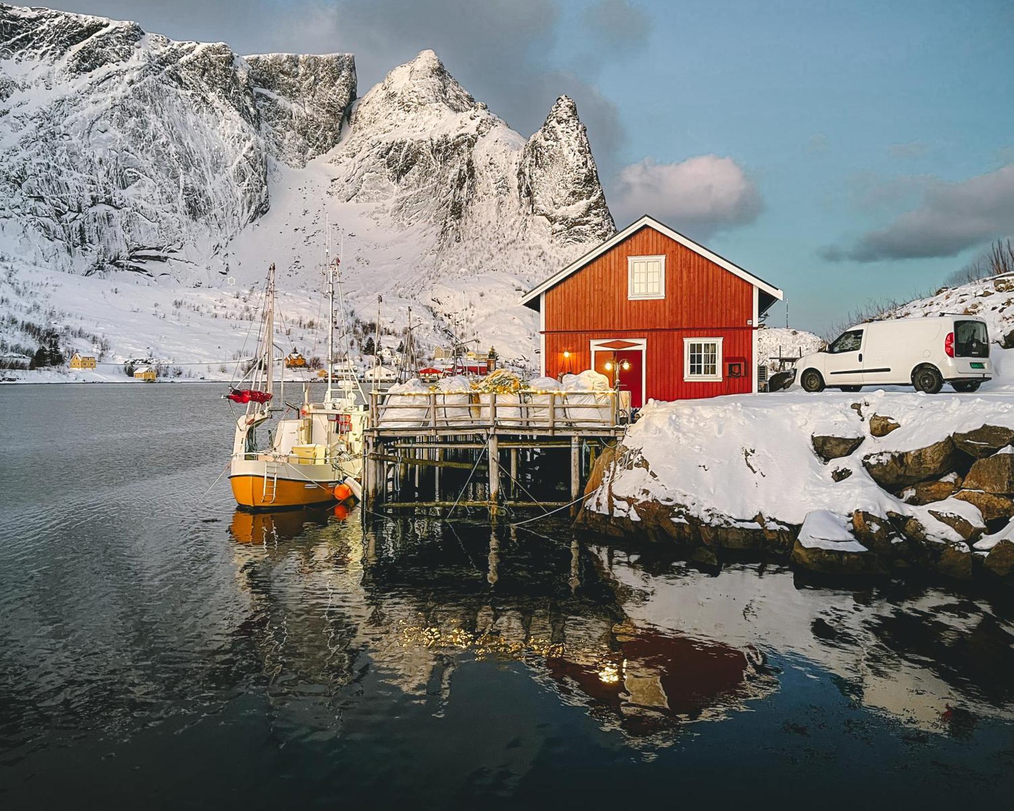 Husly Reine - Your Home With Reinebringen View Exteriör bild